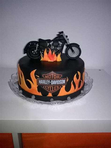 Debating about gm's new logo and mini's face: Harley-Davidson cake | Motorcycle birthday cakes ...