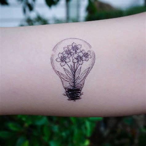 Https://techalive.net/tattoo/flower Bulb Tattoo Designs