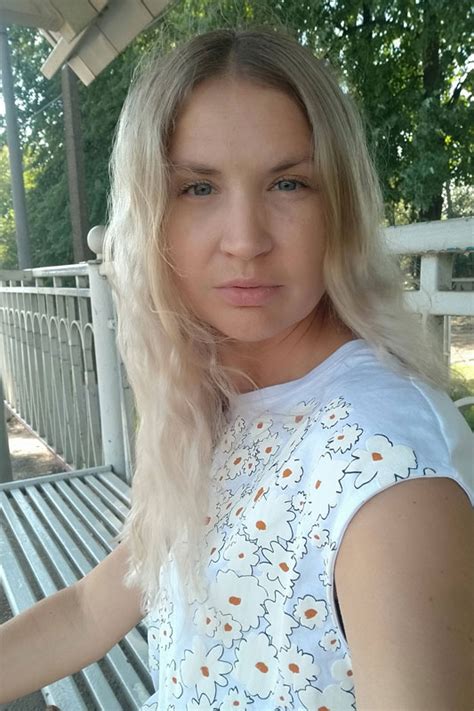 meet nice girl olga from russia 37 years old