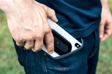Ohsnap The Magnetic One Finger Phone Grip Youll Actually Love Yanko Design