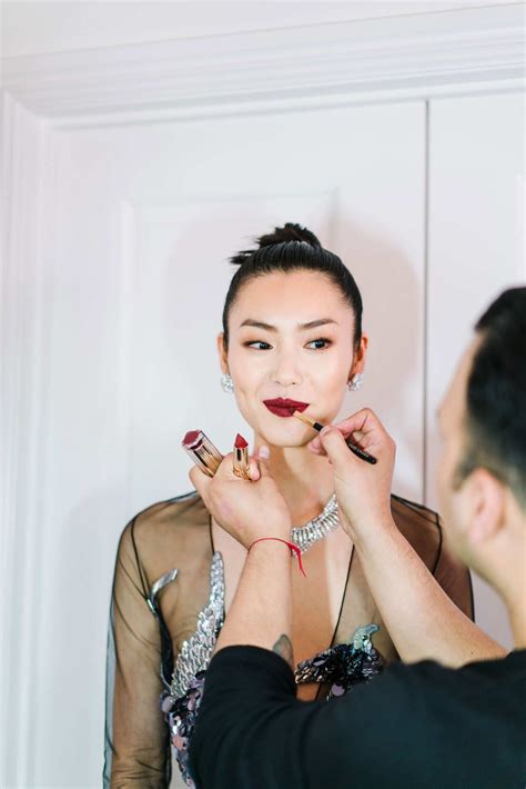 Chinese Supermodel Liu Wen Gets Met Gala Ready With Matcha Kit Kats And Lipstick Wen Hair