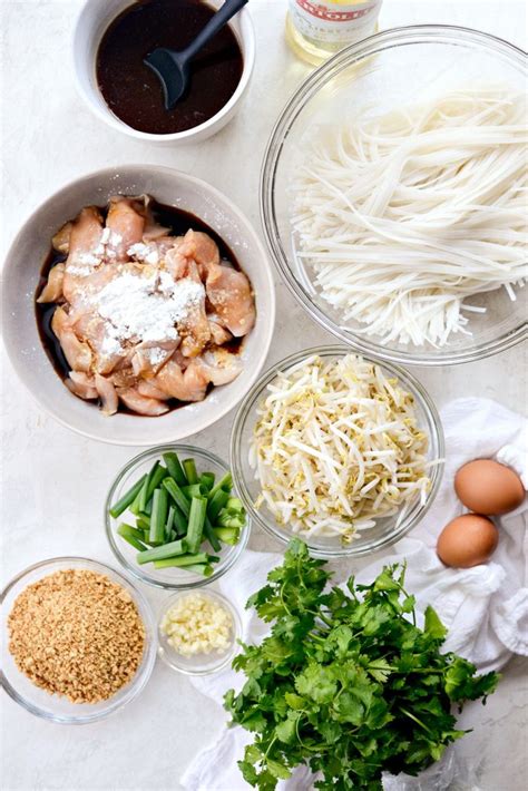 Food and wine presents a new network of food pros delivering the most cookable recipes and delicious ideas online. Easy Chicken Pad Thai Recipe - Simply Scratch