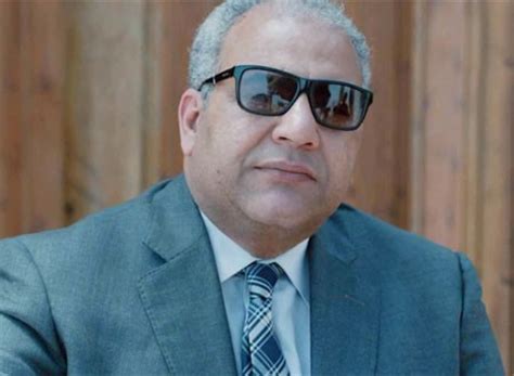 عمل في مجال الإعلانات أولاً. صور بيومي فؤاد وهو كومبارس صامت.. شاهد