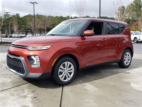 Although kia originally planned to sell a 2020 soul ev with a range of 243 miles, that fully electric model has been delayed. New 2020 Kia Soul LX Front Wheel Drive 5 Dr Hatchback