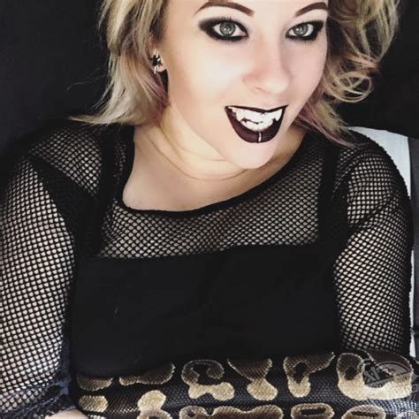 This Woman Is Obsessed With Vampires To The Extent That She Wears Dracula Inspired Fangs Media
