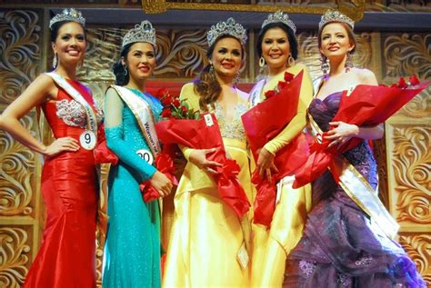 doctor stephanie sitoy crowned mrs philippines globe 2014 trending news and kpop