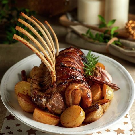 Costillar De Cordero Al Horno A La Miel Con Patatitas