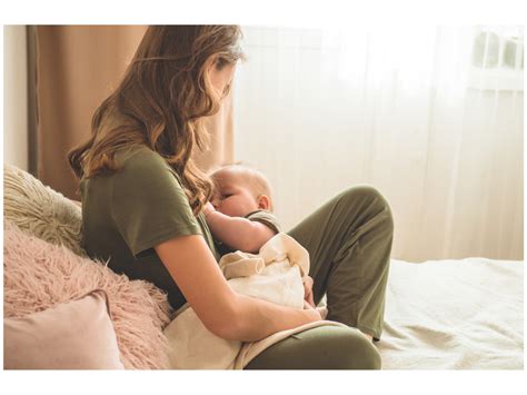 5 Breastfeeding Tips For Breast Self Care Hugs And Hiccups