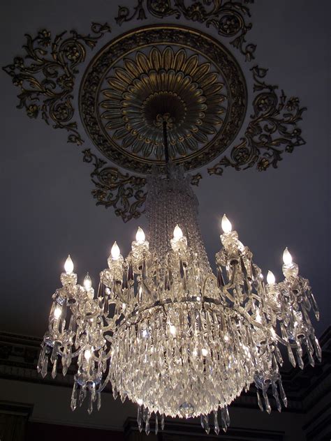 Dublin Castle Drawing Room I Am Quite A Fan Of This Chandelier