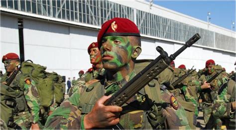 DossiÊ Sobre Guerras Forças Especiais Comandos Portugueses