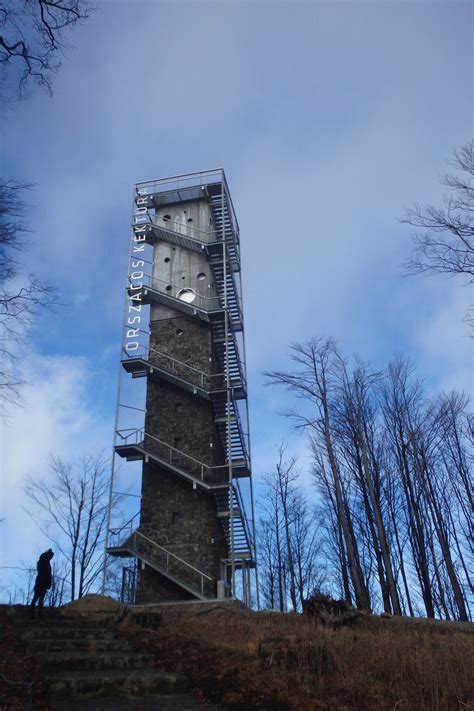 Nartarchitects Transforms Lookout Tower Into Shelters For