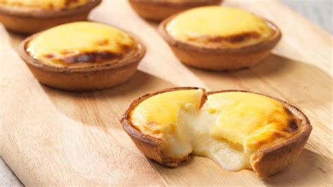 We first discovered hokkaido baked cheese tart in empire shopping mall in june this year. Is it worth lining up for a Hokkaido Baked Cheese Tart in ...