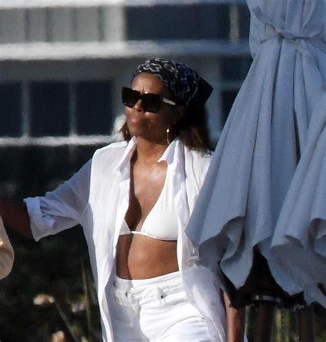 Michelle Obama Looks Incredible In A White Bikini While Vacationing In Miami The Fashion