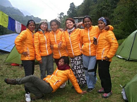 sherpa women project by salewa langtang 2015 de la meije à l himalaya