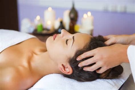 Indian Head Massage Astra Suites Santorini