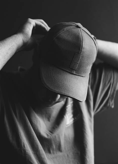 Baseball Hat Pictures Download Free Images On Unsplash