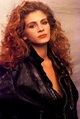 20 Photos of Beautiful Julia Roberts With Her Long and Curly Hairstyle ...