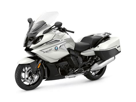 The new bmw r 18 classic and the new bmw r 18: 2021 BMW K1600GT Guide • Total Motorcycle