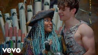 China Anne McClain Thomas Doherty Dylan Playfair What S My Name From Descendants