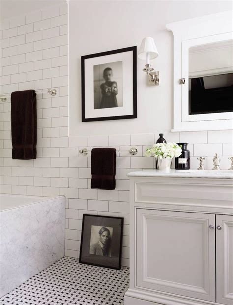 Create a vintage vibe in your rustic or country bathroom with. 25 Artistic Bathroom Designs with Gallery Wall - Rilane