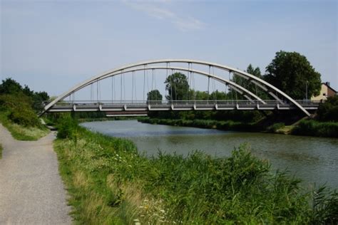 Two Hinged Arch Bridges From Around The World Structurae