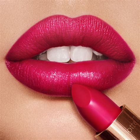 Velvet Underground Kissing Fuchsia Pink Lipstick Charlotte