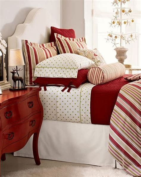 Check spelling or type a new query. Cozy Christmas Bedroom Decorating Ideas - Festival Around ...