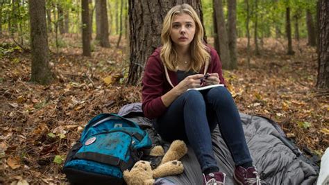 Chloë Moretz Takes Care Of Business In Exclusive 5th Wave Deleted Scene