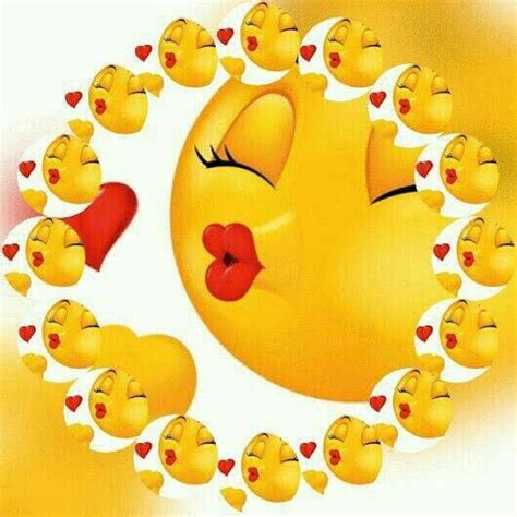 Pin By Ela Sklepowy On Fotografia Emoji Love Emoticon Love Love Smiley
