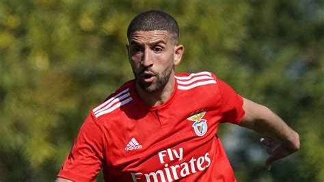 Moroccan Player Adel Taarabt Plays For Benficas First Team Four Years