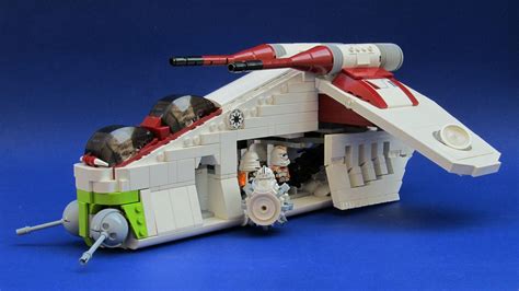 Republic LAAT Gunship | Gunship, Republic gunship, Republic