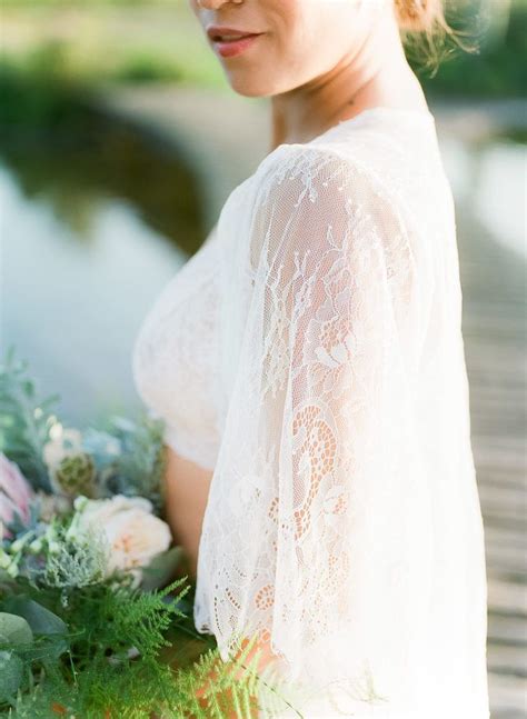 Check spelling or type a new query. Der richtige BH für dein Brautkleid - Darauf solltest du ...