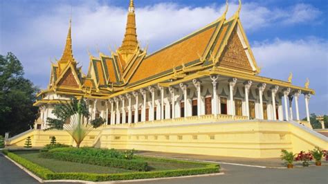 Cambodias Royal Palace Phnom Penh