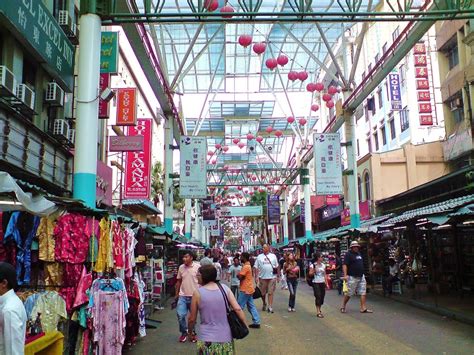 Pasar algo a alguien to give something to somebody, to infect somebody with something. 5 Fun Things to Do in KL that Cost ABSOLUTELY NOTHING