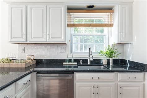 Kitchen Remodel White Cabinets 