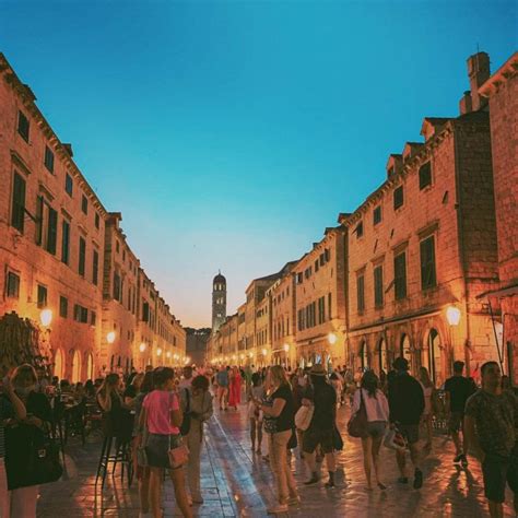 Stradun Street Walking Down The Heart Of Dubrovnik Kompas Hr