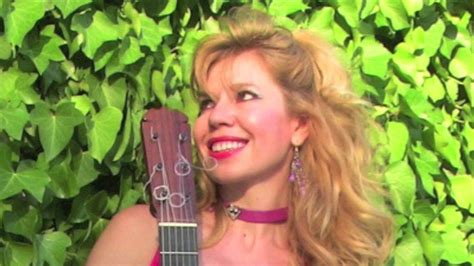 galina vale plays argentinian tango by cacho tirao youtube female guitarist guitar youtube