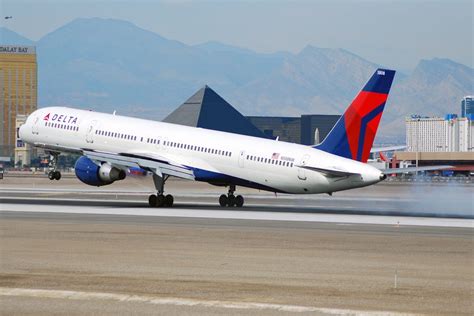 Delta Air Lines Fleet Boeing 757 300 Details And Pictures