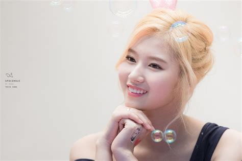 These 26 Hi Res Photos Of Twices Sana Prove Shes The Visual Youve