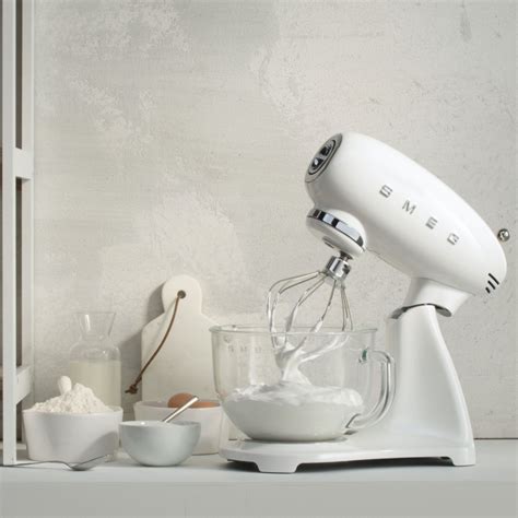 5 best stand mixers, according to kitchen appliance experts. Stand Mixer White
