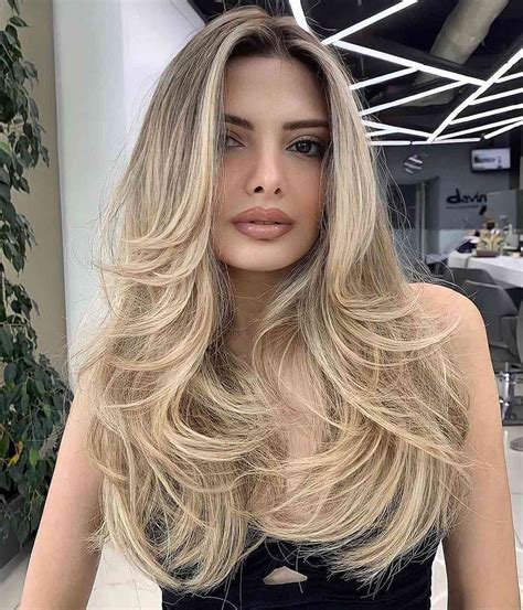 Top 19 Front Layered Haircuts For Long Hair 2022