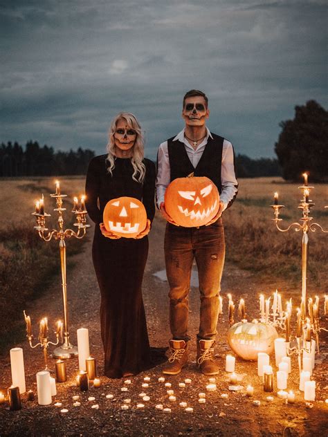 40 Creepy Halloween Wedding Ideas Background Evainthefashionland