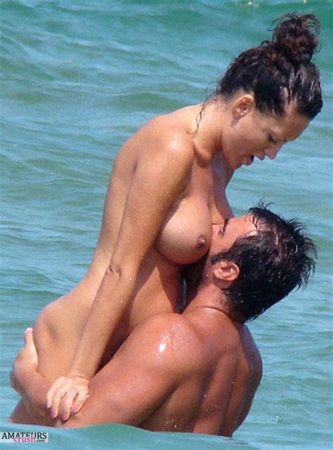 Wife Exposing Nude On The Beach Dreams Bilder Xhamster Com