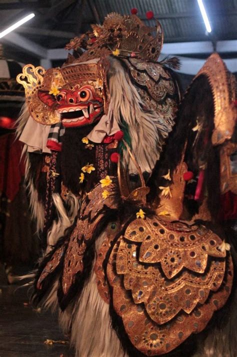 Lengkap Tari Barong Bali Sejarah Makna Gerakan Kostum Video