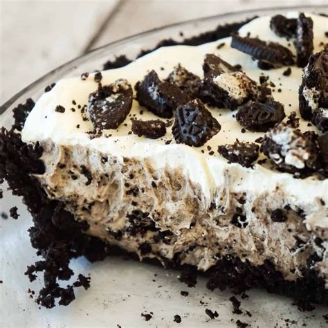 oreo pie is an easy no bake dessert recipe using vanilla instant pudding and a store bought oreo