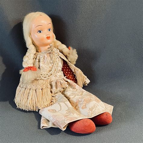 1940s Vintage Doll With Pearl Necklace Vintage Toys And Games