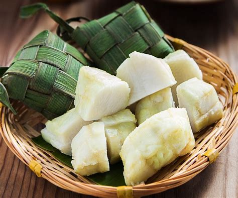 Ketupat ialah hidangan khas dari asia tengara. 17 Makanan Tradisional Melayu Kian Hilang (Ada Yang Tak ...