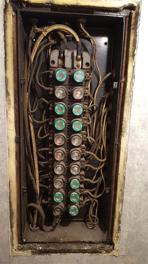 You might be a service technician that intends to search for referrals or address existing problems. Fuse Box Old House | schematic and wiring diagram
