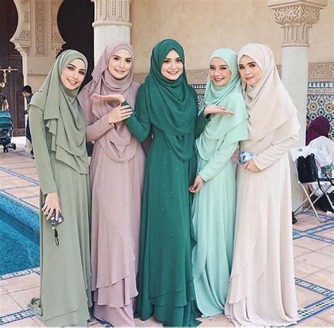 Pin Oleh Nauvari Kashta Saree Di Hijabi Queens Baju Fashion Muslim Mode Perlengkapan Hijab