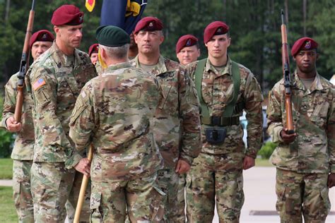 Usasoac Welcomes New Commander Article The United States Army